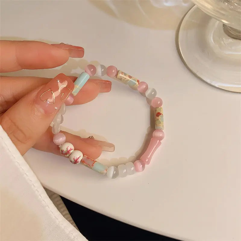 Vintage Perlenarmband – Elegantes Handstring-Armband mit Retro-Charme