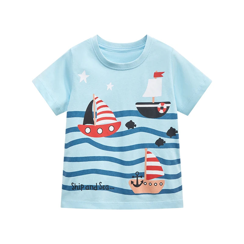 ¡Alerta de barcos de Little Maven! – Camiseta de verano para pequeños aventureros