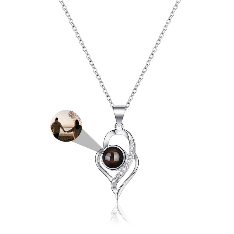 Personalized Photo Projection Necklace – Heart Pendant with “I Love You” in 100 Languages