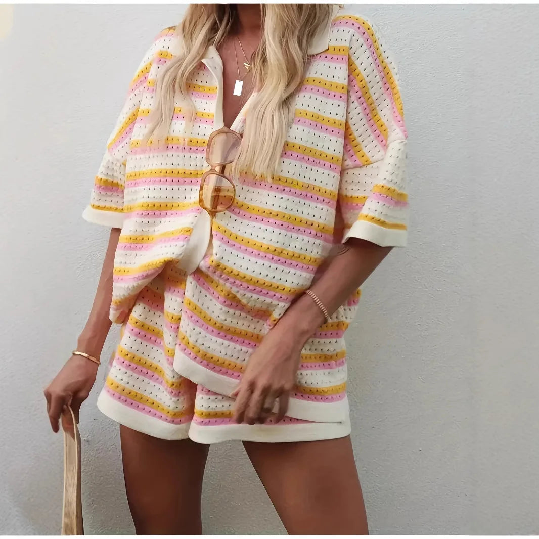 Conjunto de shorts de rayas con camisa