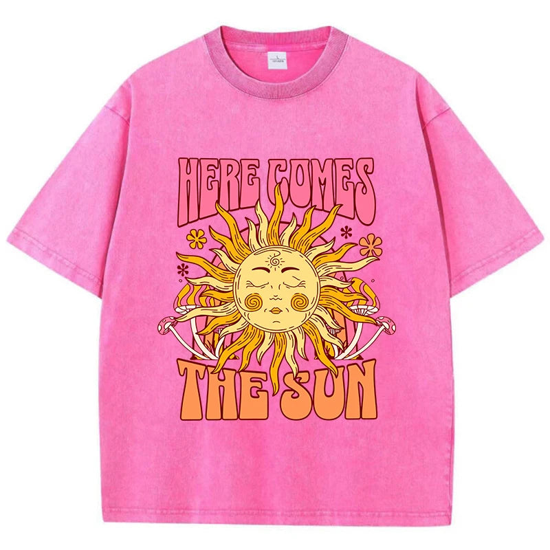 Camiseta oversize de mujer «Here Comes The Sun»