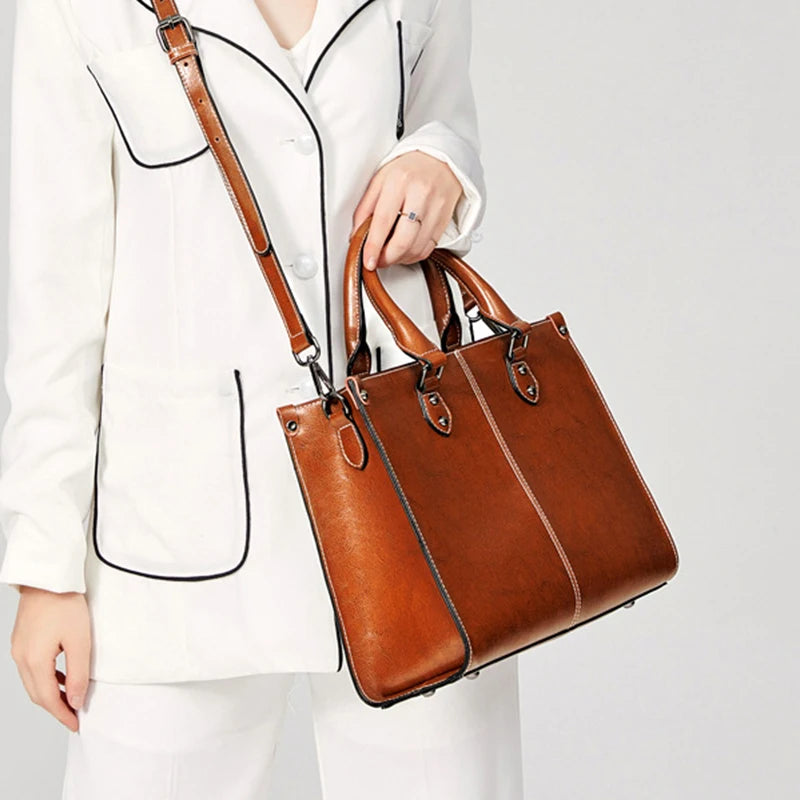 Luxuriöse Lederhandtasche