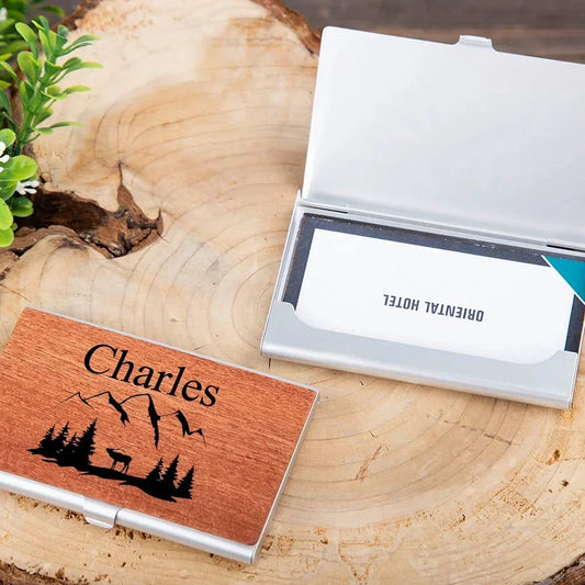 Personalisierte Visitenkartenbox aus Holz & Metall – Hochwertiger Business Card Holder mit Lasergravur Logo