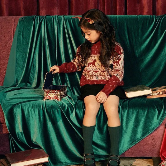 Weihnachts Pullover für Kinder – Festlicher Rentier Traum in Kaminrot