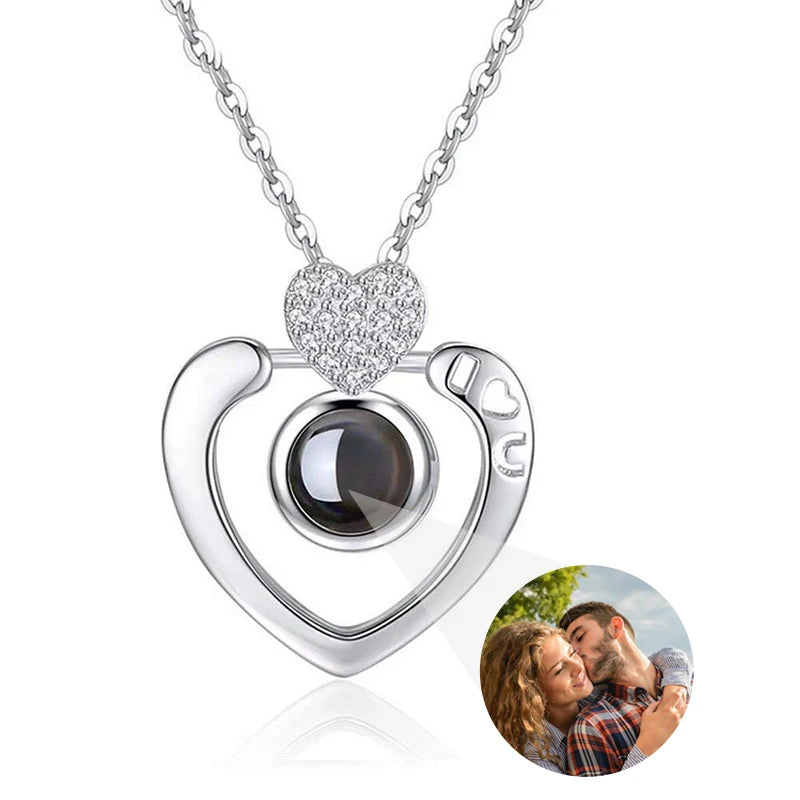 Personalized Photo Projection Necklace – Heart Pendant with “I Love You” in 100 Languages