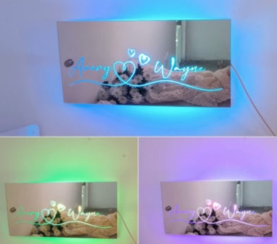 Personalisierter LED-Spiegel mit Namen – Acryl Wandspiegel mit Beleuchtung, 40×20 cm oder 50×25 cm