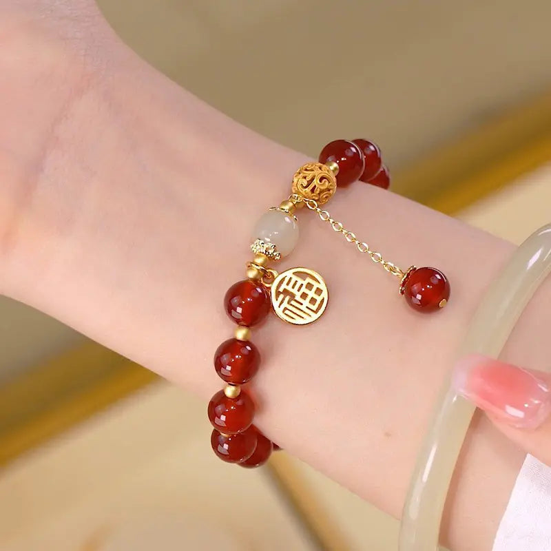 Vintage Perlenarmband – Elegantes Handstring-Armband mit Retro-Charme