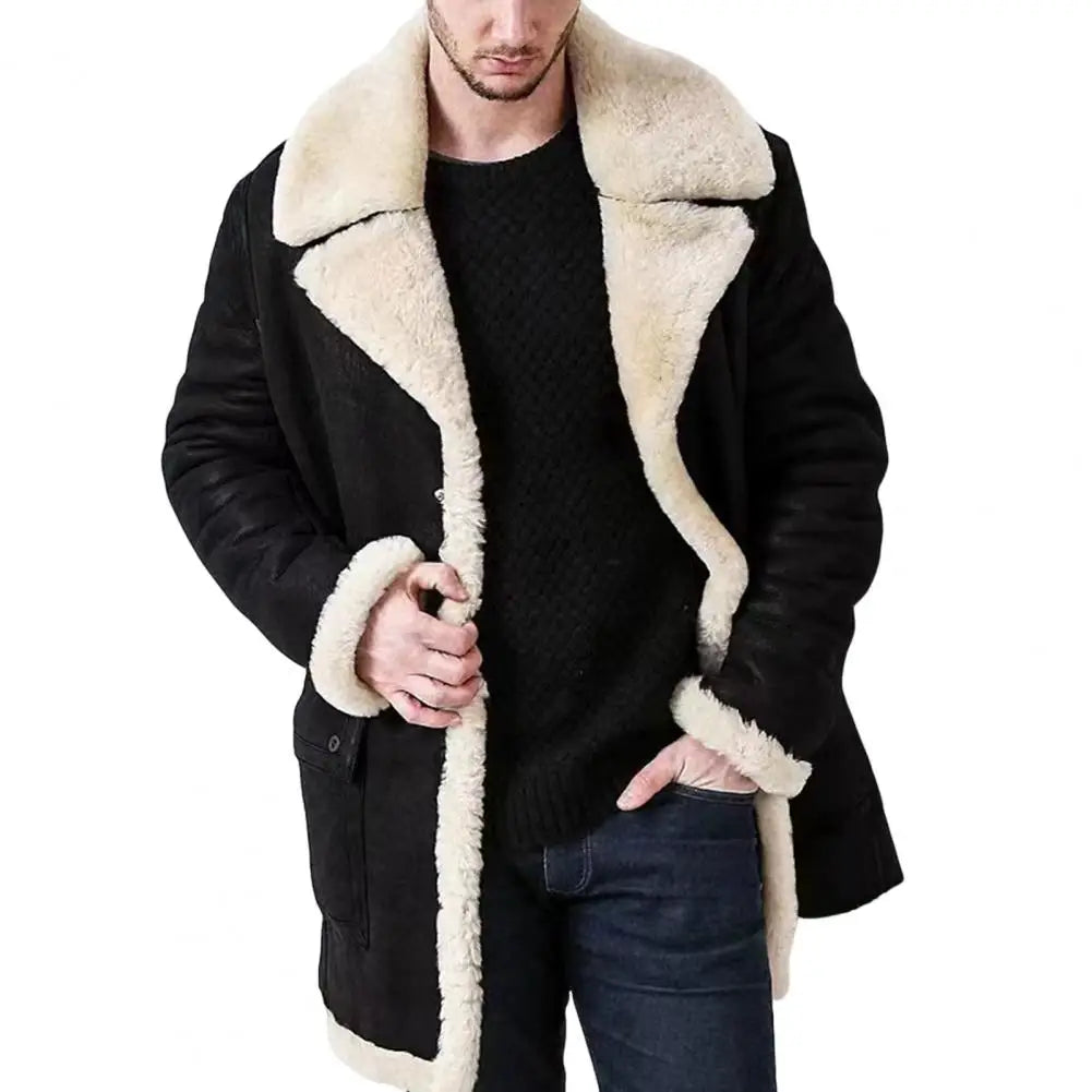 Abrigo con aspecto de piel de cordero 