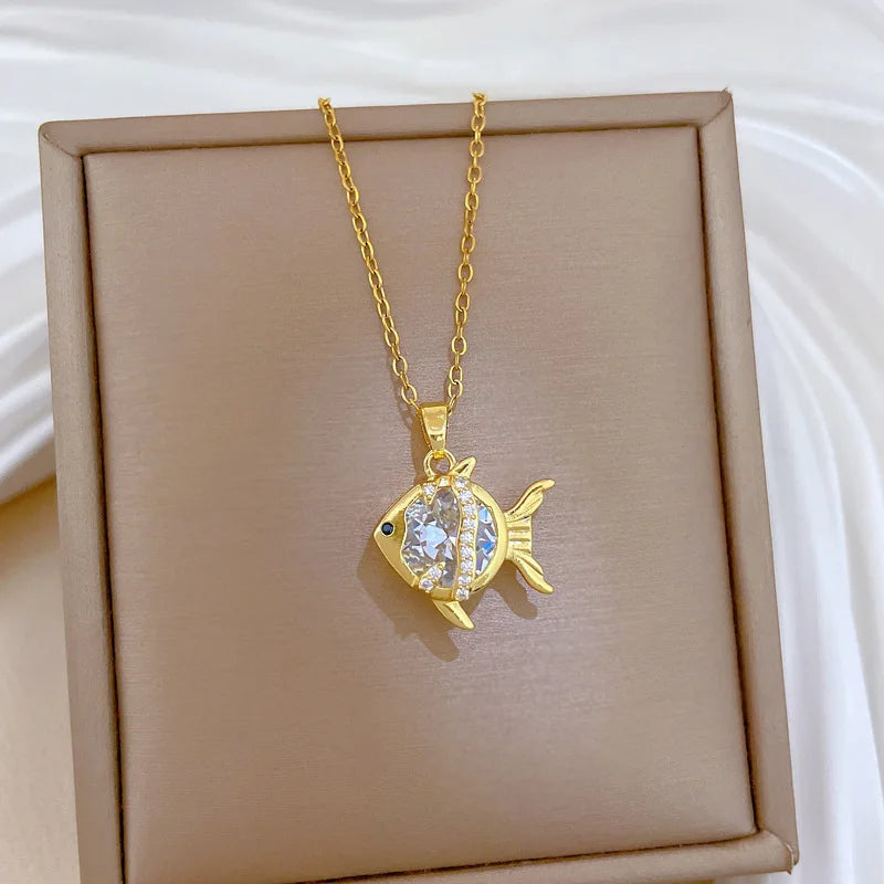 Goldfisch Halskette - Funkelnde Eleganz