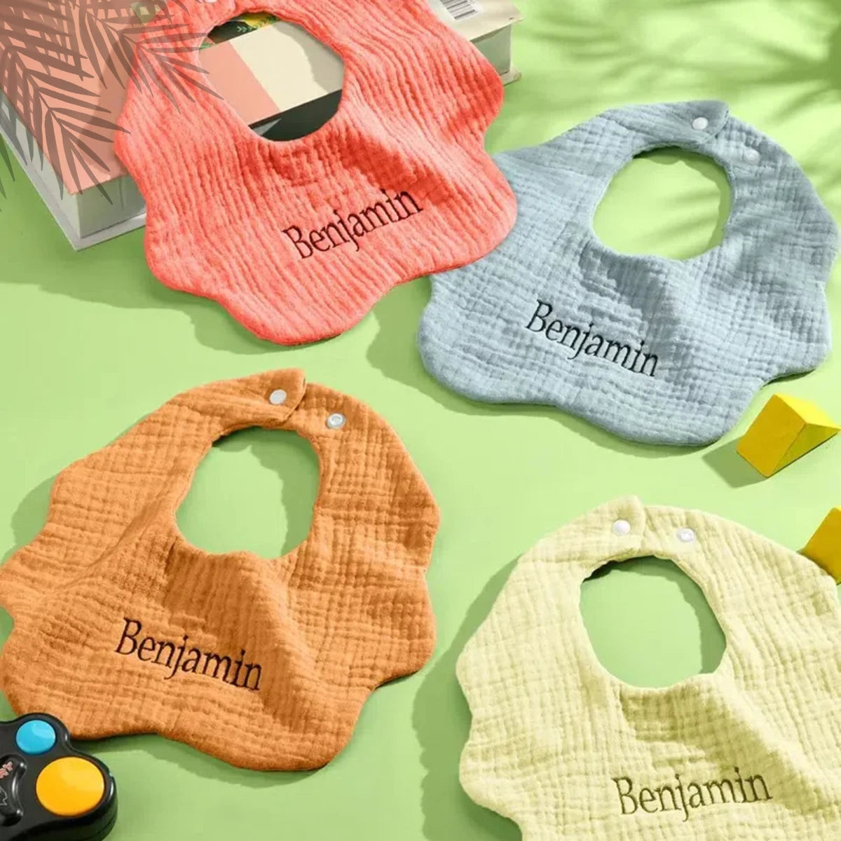 Personalisierter individueller Name, bestickter Buchstabe für Neugeborene, Kinderzimmer, Baby-Lätzchen, Spucktuch, Blumenform, Geschenke für Jungen und Mädchen