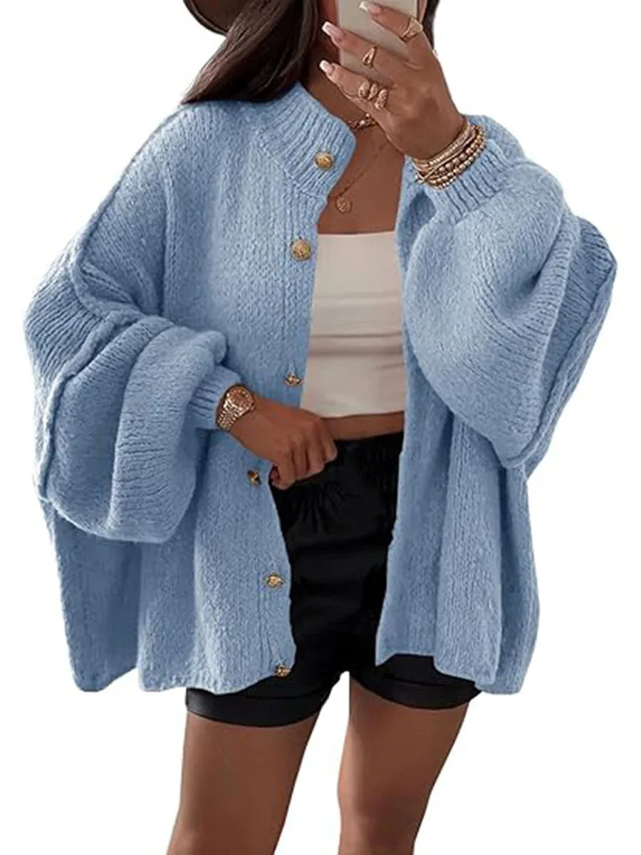 Damen Oversize Strickjacke im Lazy Style – Warmer, grob gestrickter Cardigan mit Knöpfen, locker geschnittener Winter-Pullover