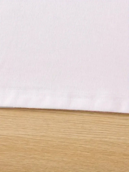 Camiseta de mujer con estampado de plumas, estrellas y lunas – Boho Chic