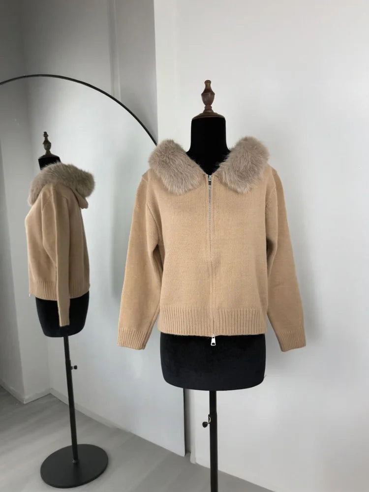 Strick Cardigan mit Fellkapuze