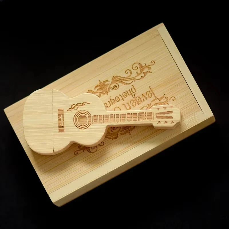 Memoria USB de madera con forma de guitarra y logo gratis (de 4 GB a 128 GB), memoria USB personalizada con llavero 