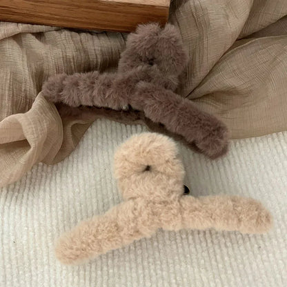 Extra große Plüsch-Haarklammer (14 cm) – Elegante Haar-Klaue im Korean Style mit Kaninchen-Plüsch