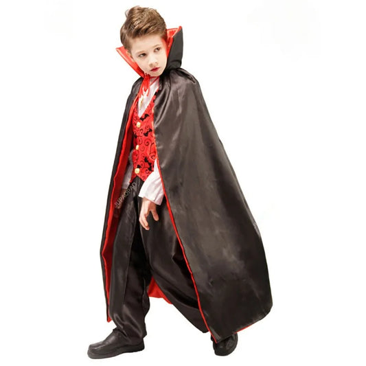 Disfraz infantil de vampiro con capa: un look aterrador de Halloween para pequeños chupasangres.