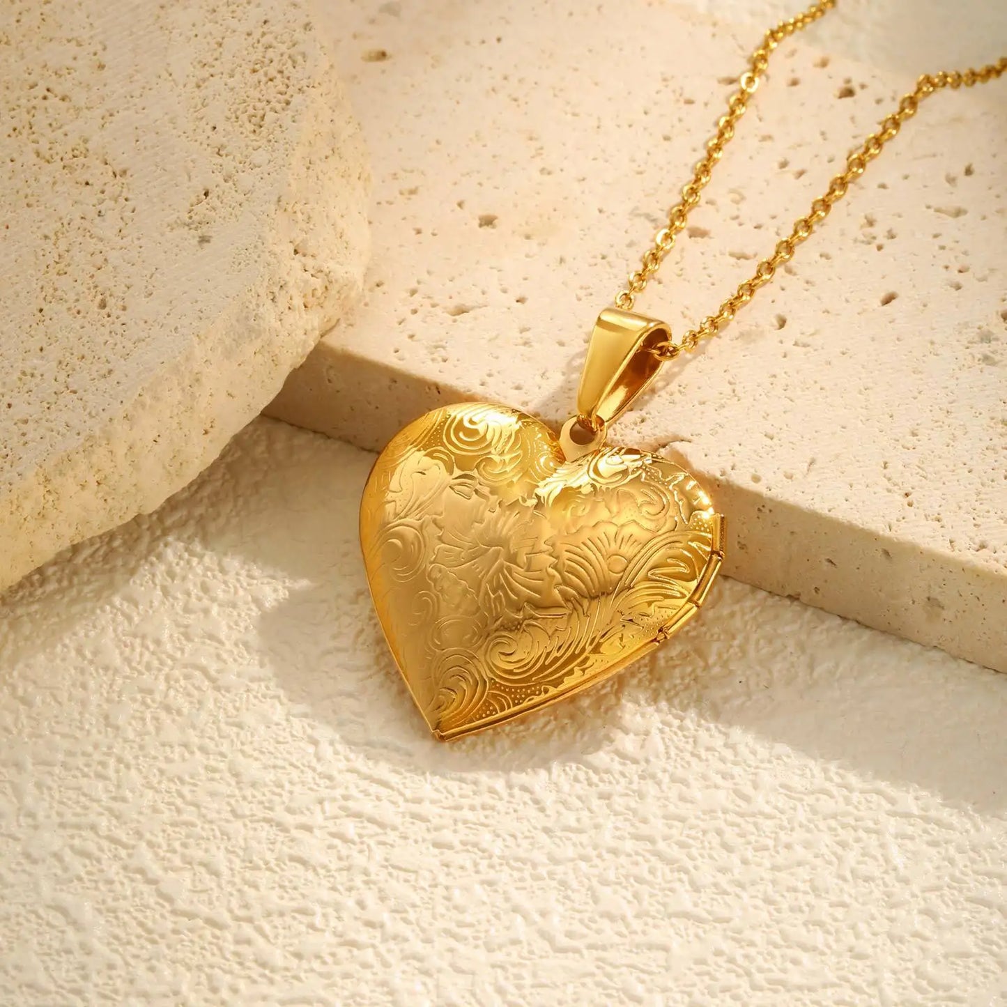 Medallón de corazón con foto: tu joya personal