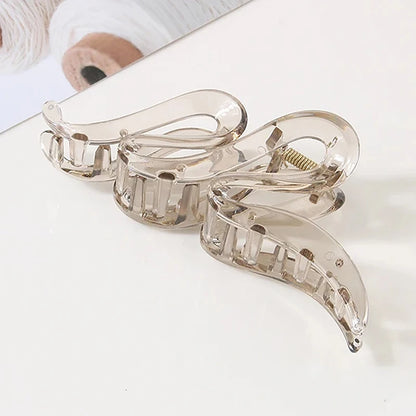Übergroße Haarklammer 13 cm – Wellenförmiger Shark Clip in Matt & Transparent für Frauen & Mädchen