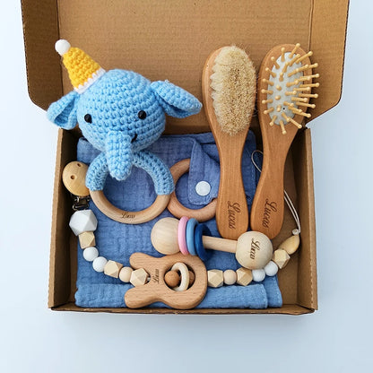 Baby Pflegeset aus Holz mit Namensgravur – Haarbürste aus Naturwolle, Rassel & Beißring – Geschenk zur Geburt und Taufe