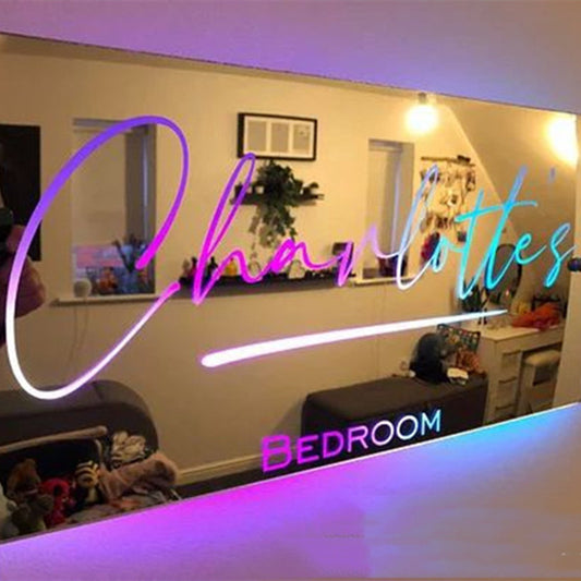 Personalisierter LED-Spiegel mit Namen – Acryl Wandspiegel mit Beleuchtung, 40×20 cm oder 50×25 cm